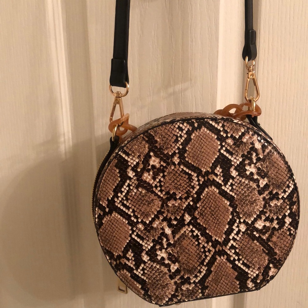 Handbag